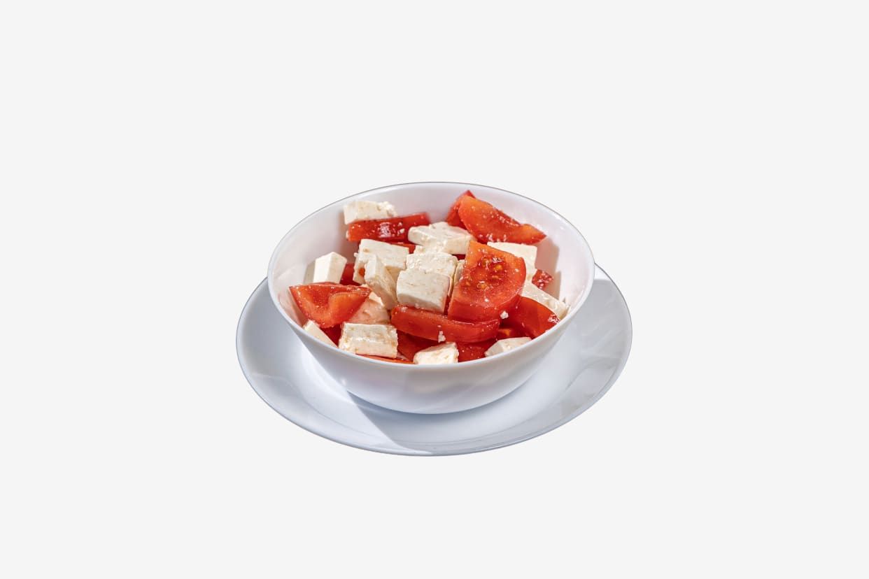 Salata rosii cu branza telemea